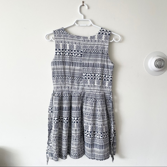 💙Patterned Dress - Picture 3 of 7